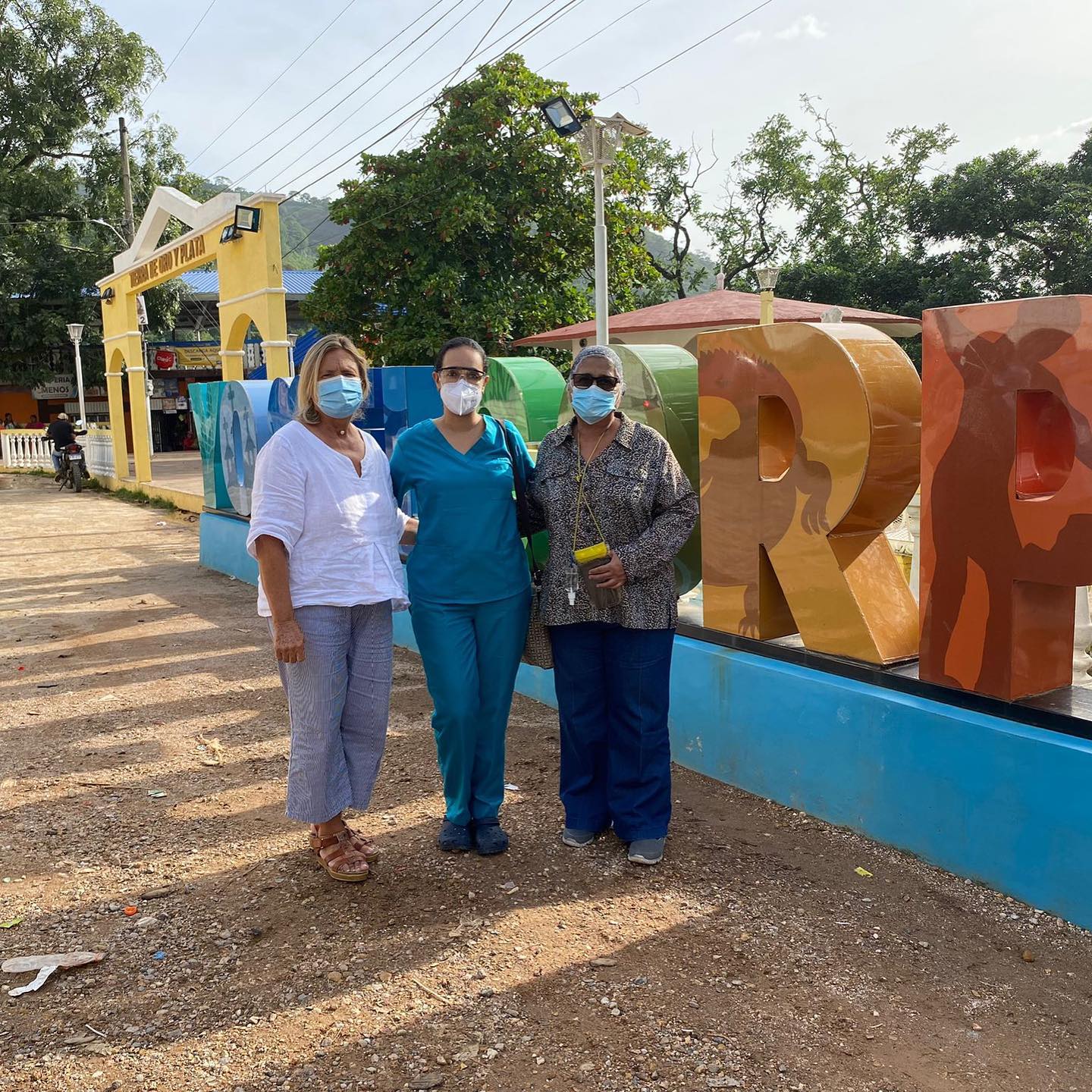 Rotary Club Jávea forma a médicos hondureños en el diagnóstico del cáncer de cuello de útero | Rotary Club Jávea Rotary Club Jávea | 27agosto FormacionMedicosHonduras